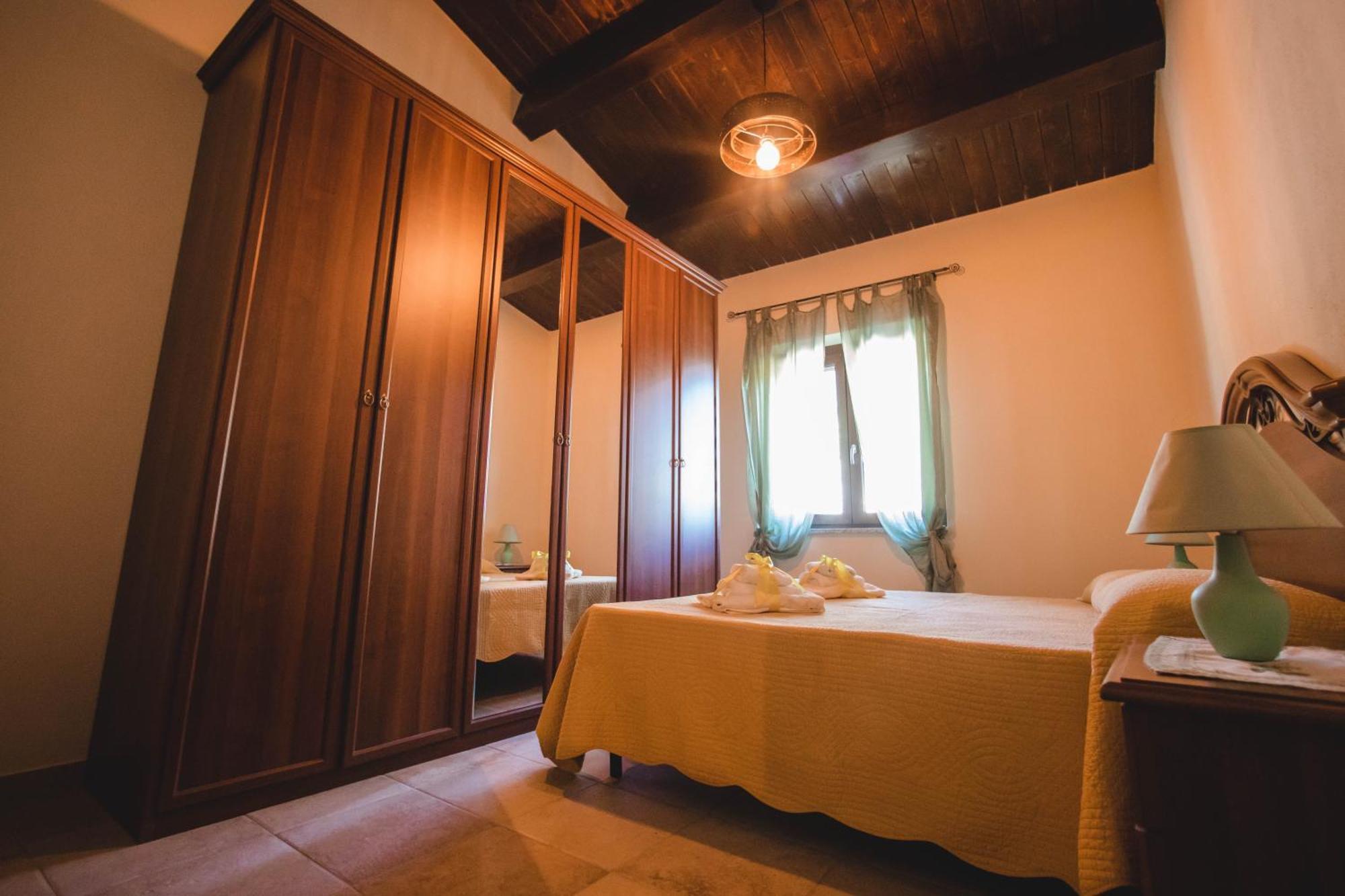 Calami - Villa Romeo - Private Apartments With Pool, Seaview & Olive Grove Santa Caterina Dello Ionio Marina Екстериор снимка