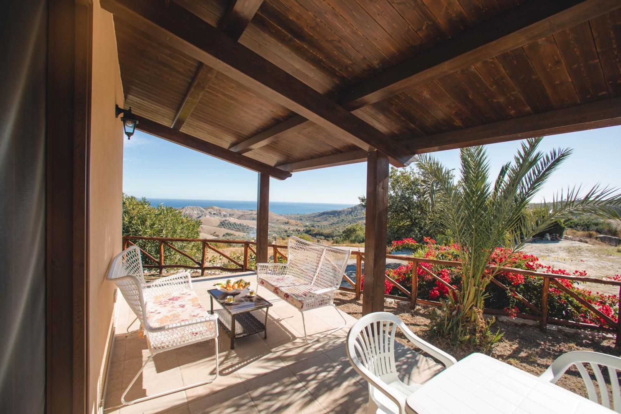Calami - Villa Romeo - Private Apartments With Pool, Seaview & Olive Grove Santa Caterina Dello Ionio Marina Екстериор снимка