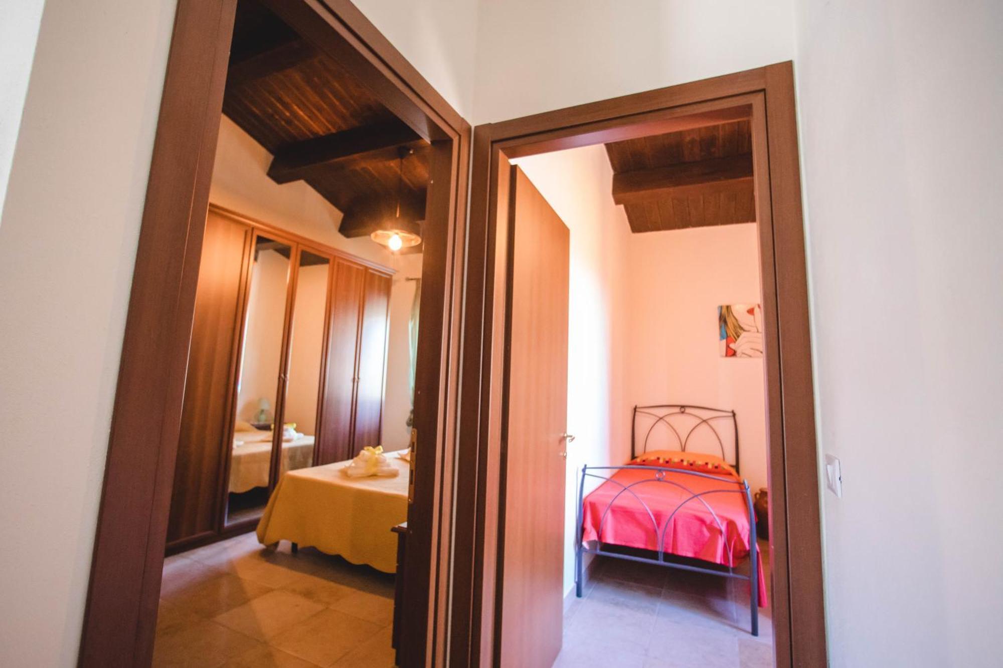 Calami - Villa Romeo - Private Apartments With Pool, Seaview & Olive Grove Santa Caterina Dello Ionio Marina Екстериор снимка