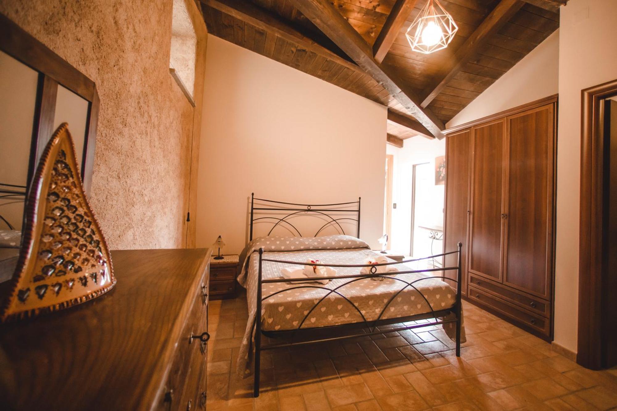 Calami - Villa Romeo - Private Apartments With Pool, Seaview & Olive Grove Santa Caterina Dello Ionio Marina Екстериор снимка