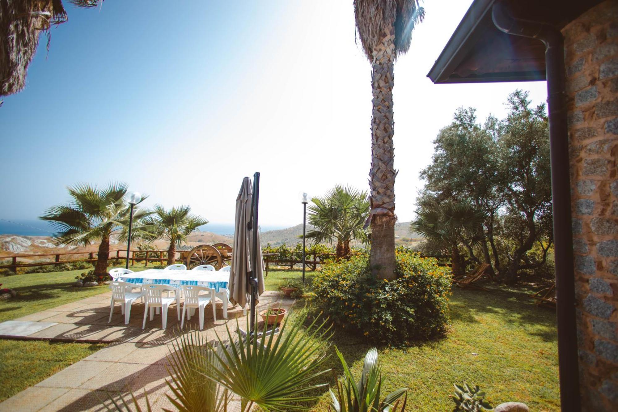 Calami - Villa Romeo - Private Apartments With Pool, Seaview & Olive Grove Santa Caterina Dello Ionio Marina Екстериор снимка