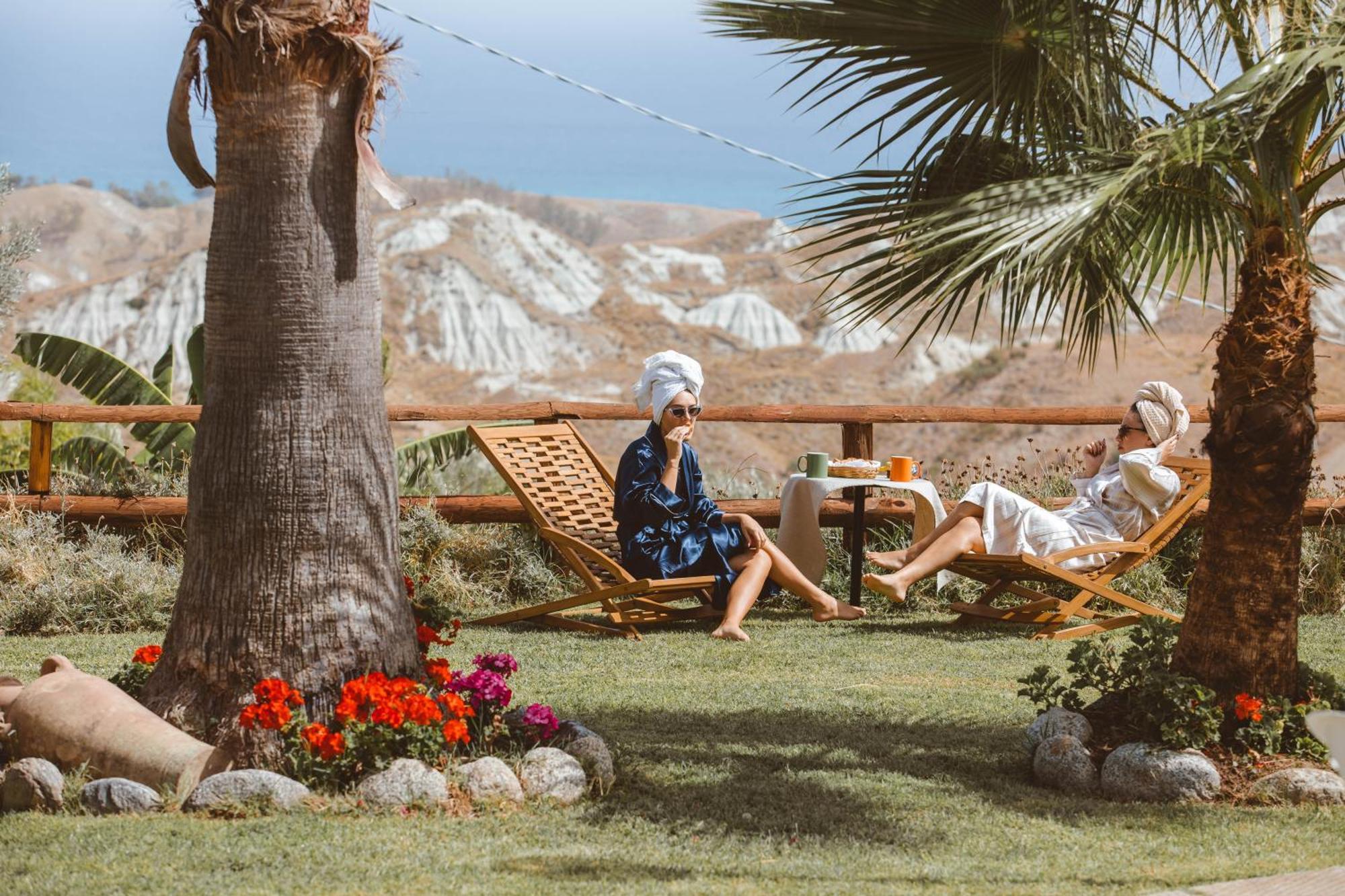 Calami - Villa Romeo - Private Apartments With Pool, Seaview & Olive Grove Santa Caterina Dello Ionio Marina Екстериор снимка